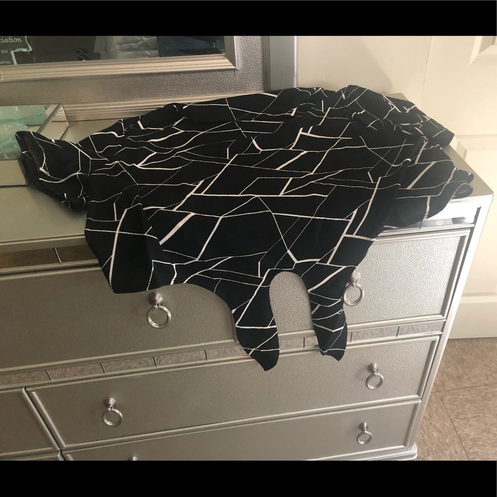 BRAND NEW BLACK AND WHITE BLOUSE $20